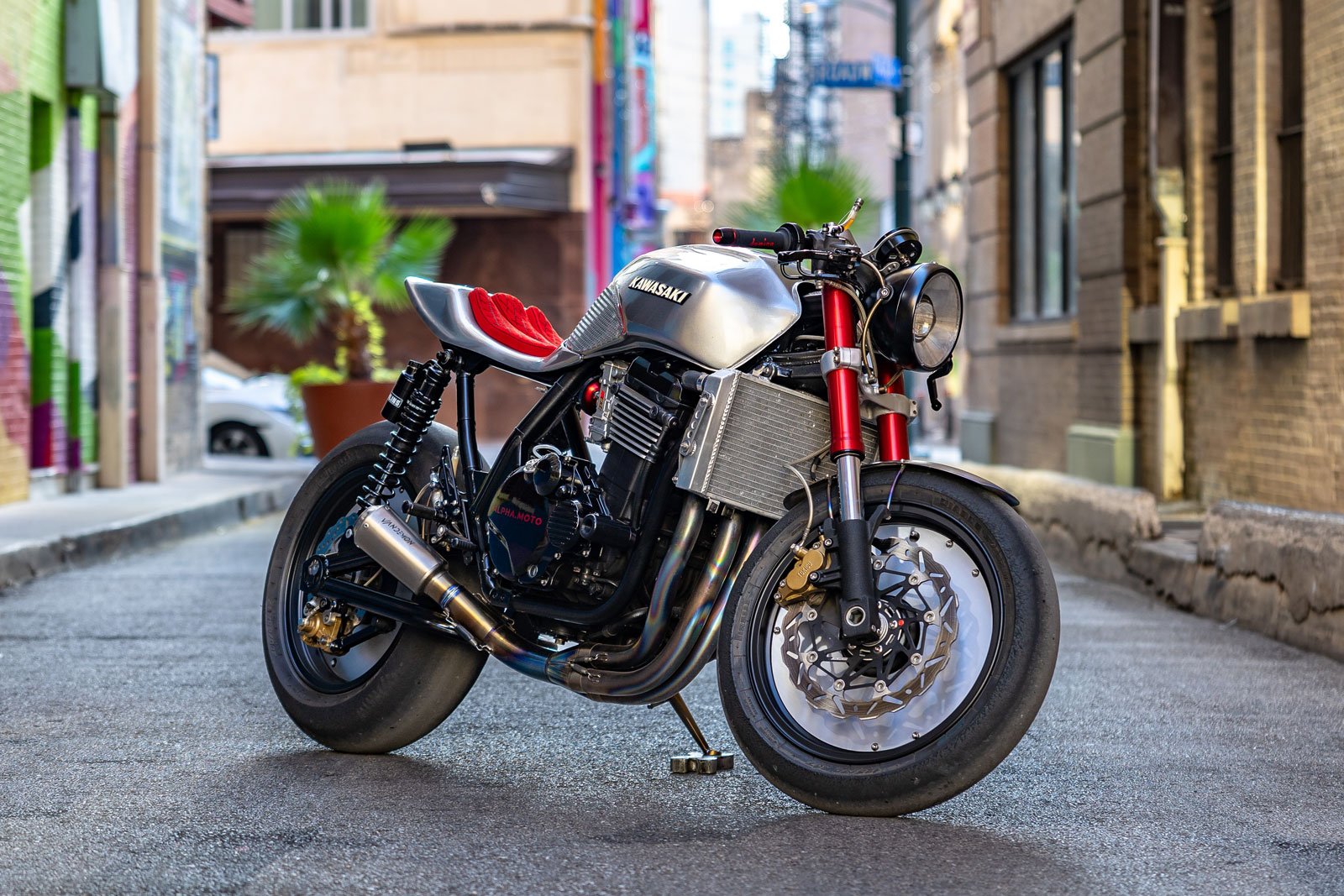 Alpha ZRX1200R Cafe Racer