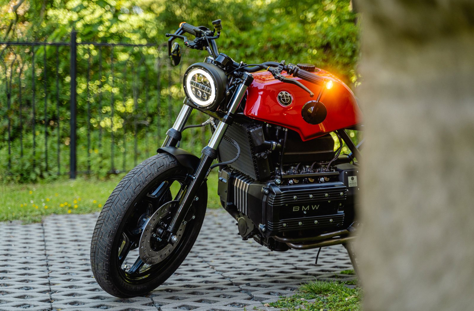 Blackout Customs BMW K100RS cafe racer