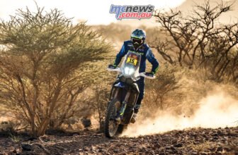 Sanders retains lead despite navigation problems o...