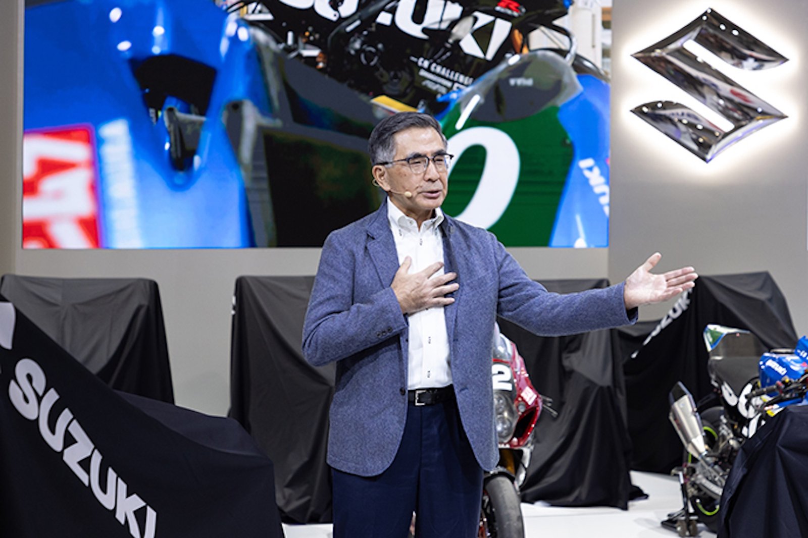 A view of Suzuki's President.
