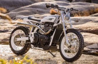 Fresh from Heiwa MC: A modern Triumph Scrambler 90...