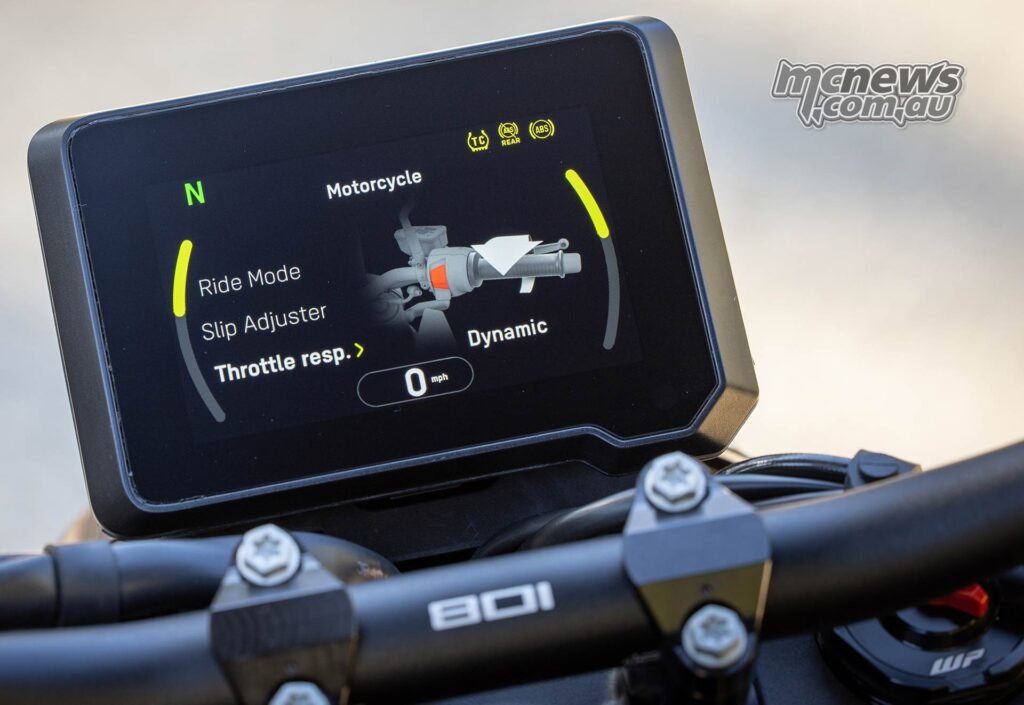 The Dynamic Pack adds a Dynamic mode with a greater range of electronic aid adjustment