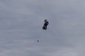 Watch the Most Insane Yamaha R6-Swapped Dirt Bike ...