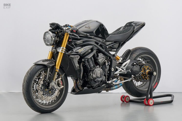 Triumph Speed Triple 1200RR by Eric, winner of the Performance Class at the Speed and Crafts motorcycle show