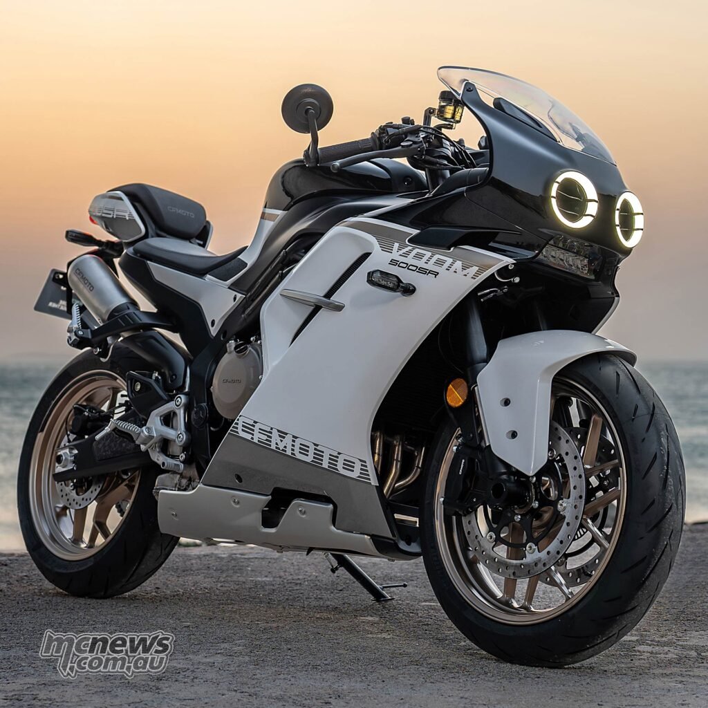 CFMOTO 500SR VOOM Specifications