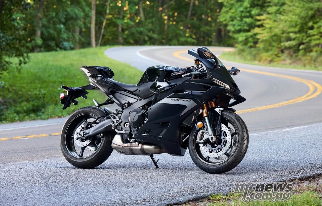 Yamaha R9 Review