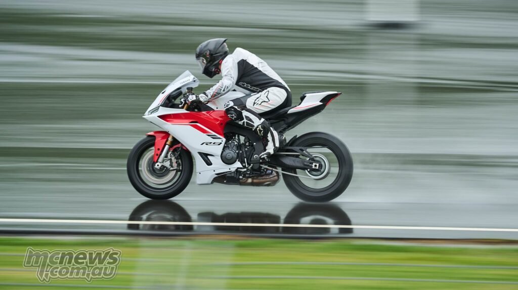 Yamaha YZF-R9 Review