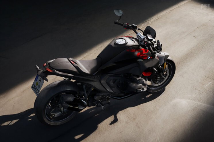 2025 BMW R 1300 R boxer-powered roadster