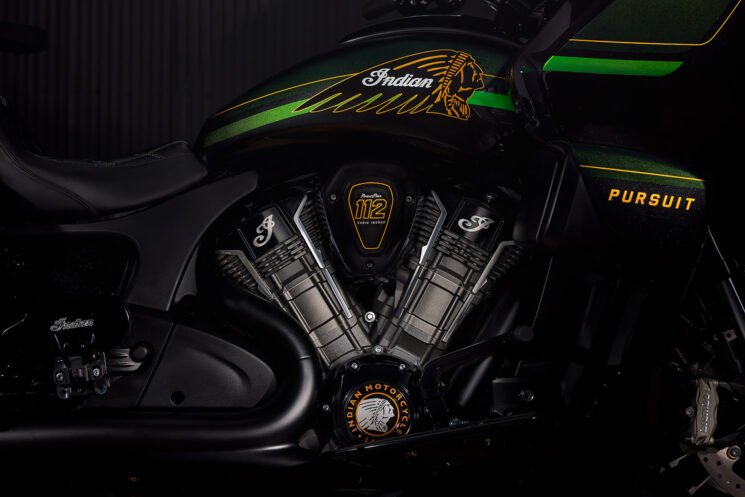 2025 Indian Pursuit Elite bagger