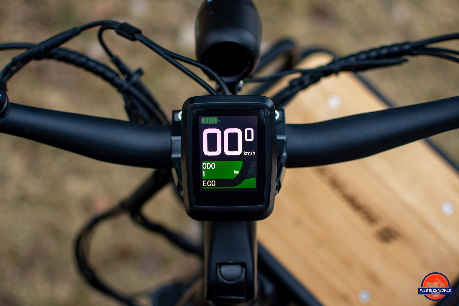 2025 surface 604 colt mid-drive display