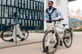 This E-Bike Shares a Charger With Your Laptop and ...