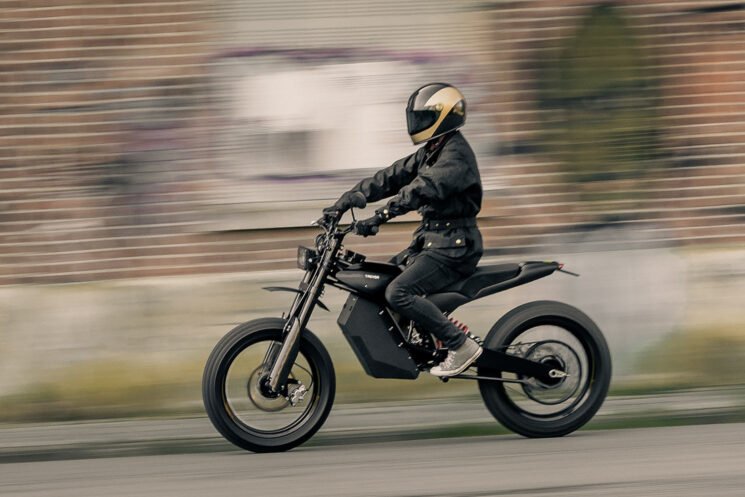 Trevor DTRe Vincent electric scrambler