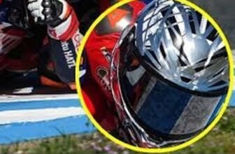 This Prototype Motorcycle Racing Helmet Has Insane...