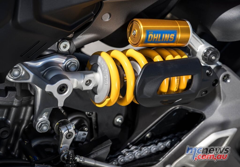 Ducati Streetfighter V2 S