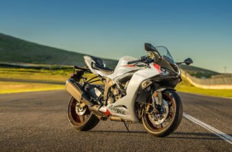 2025 Kawasaki Ninja ZX6R Ride & Review