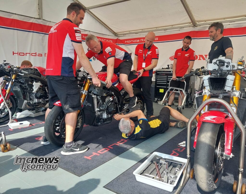 The Honda mechanics looking to tune some more stability into the Fireblade