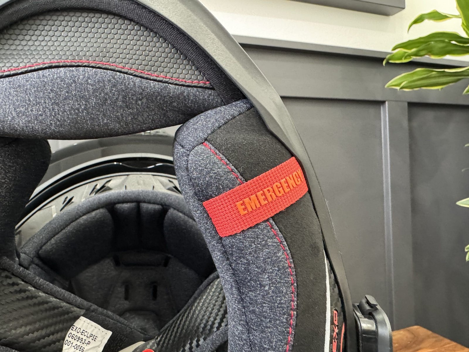 Emergency pull straps on the EXO-Eclipse Solid Helmet