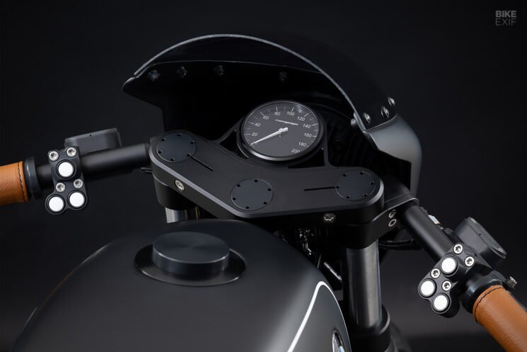 BMW R80 café racer by Earth Motorcycles 