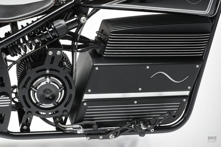 Electric chopper with Zero Motorcycles parts, by Sine Cycles