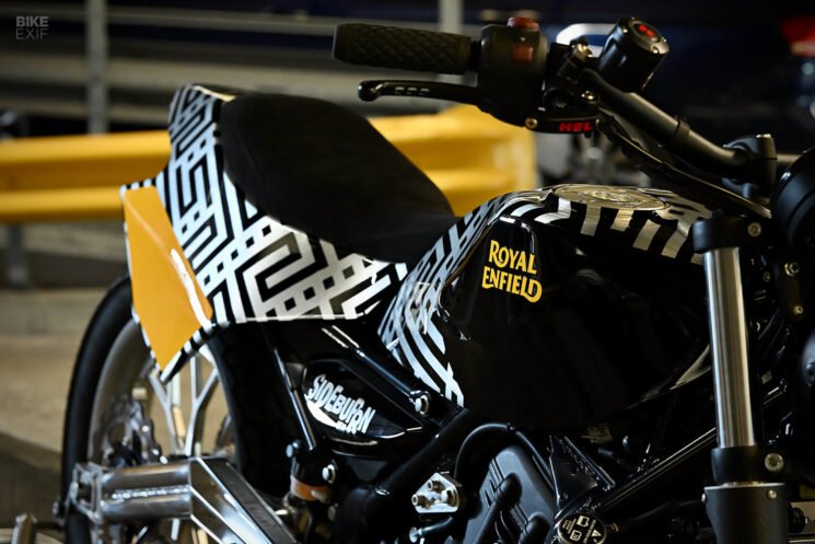 Sideburn Magazine's Royal Enfield Guerrilla 450 street tracker