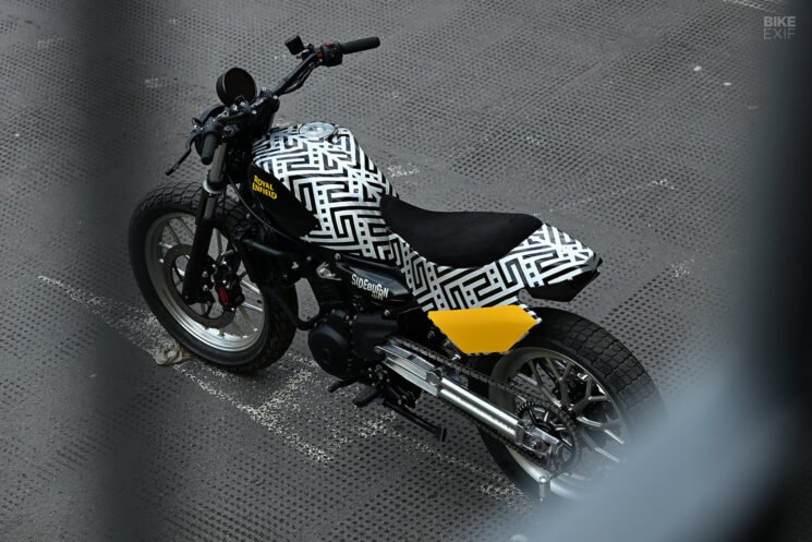 Sideburn Magazine's Royal Enfield Guerrilla 450 street tracker