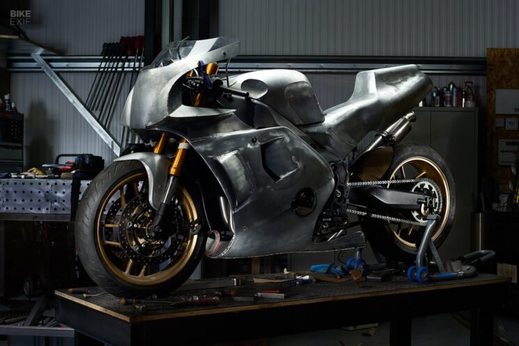 Yamaha XSR900 retro sportbike by HAXCH Moto