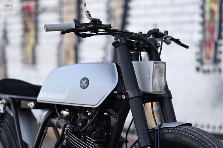 Yamaha XT600 street tracker by WKND Customs