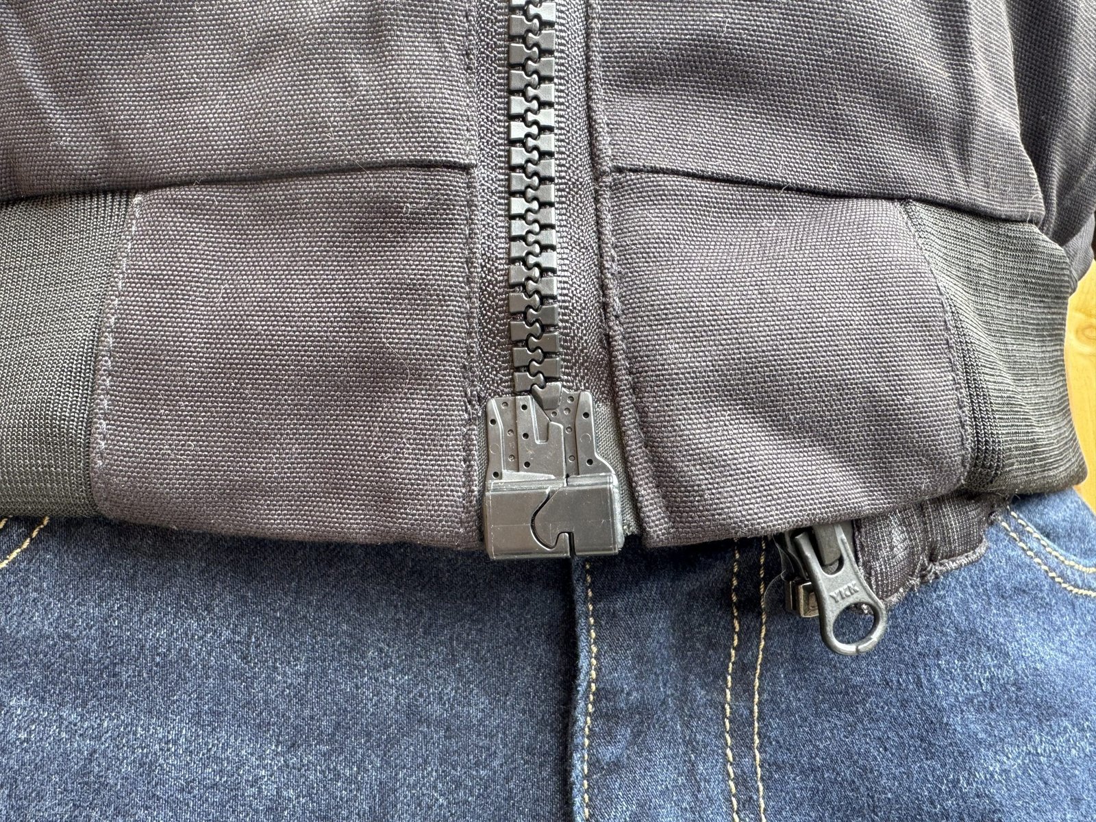 Main zipper closure on the Cortech Versa-Flo Jacket