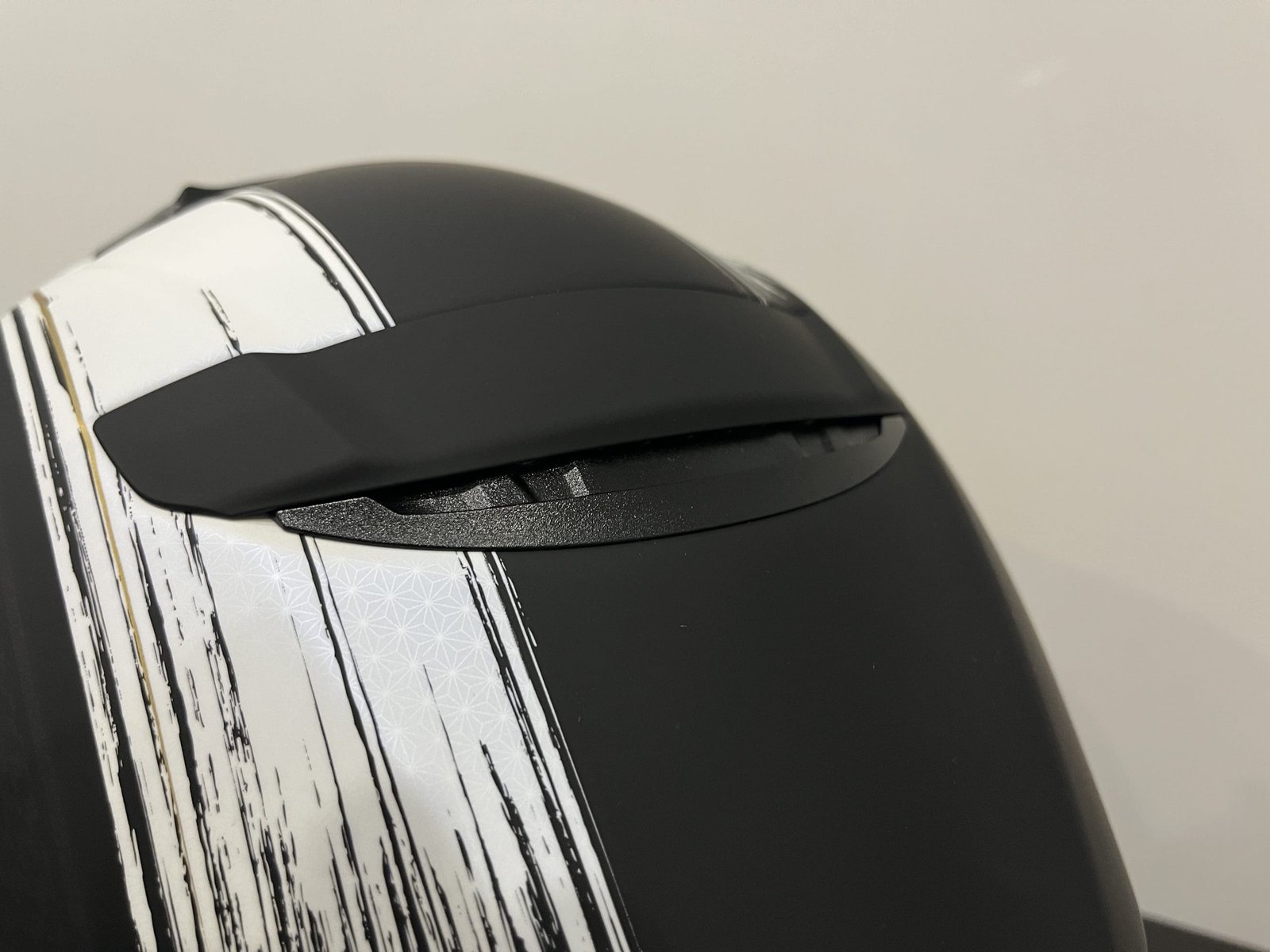 Shoei Neotec 3 Satori TC-5 Helmet rear vent