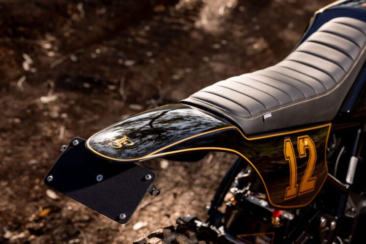 BMW K100 scrambler by Black Cycles