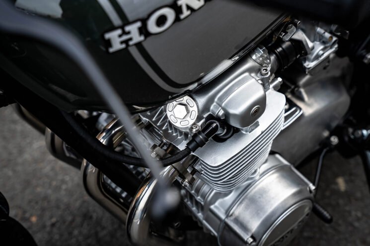 Custom Honda CB550 by Nius Moto