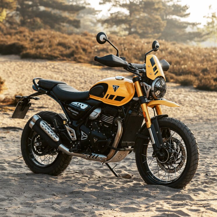 2025 Triumph Scrambler 400 XC