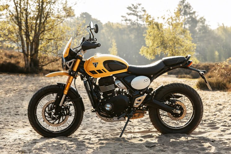 2025 Triumph Scrambler 400 XC