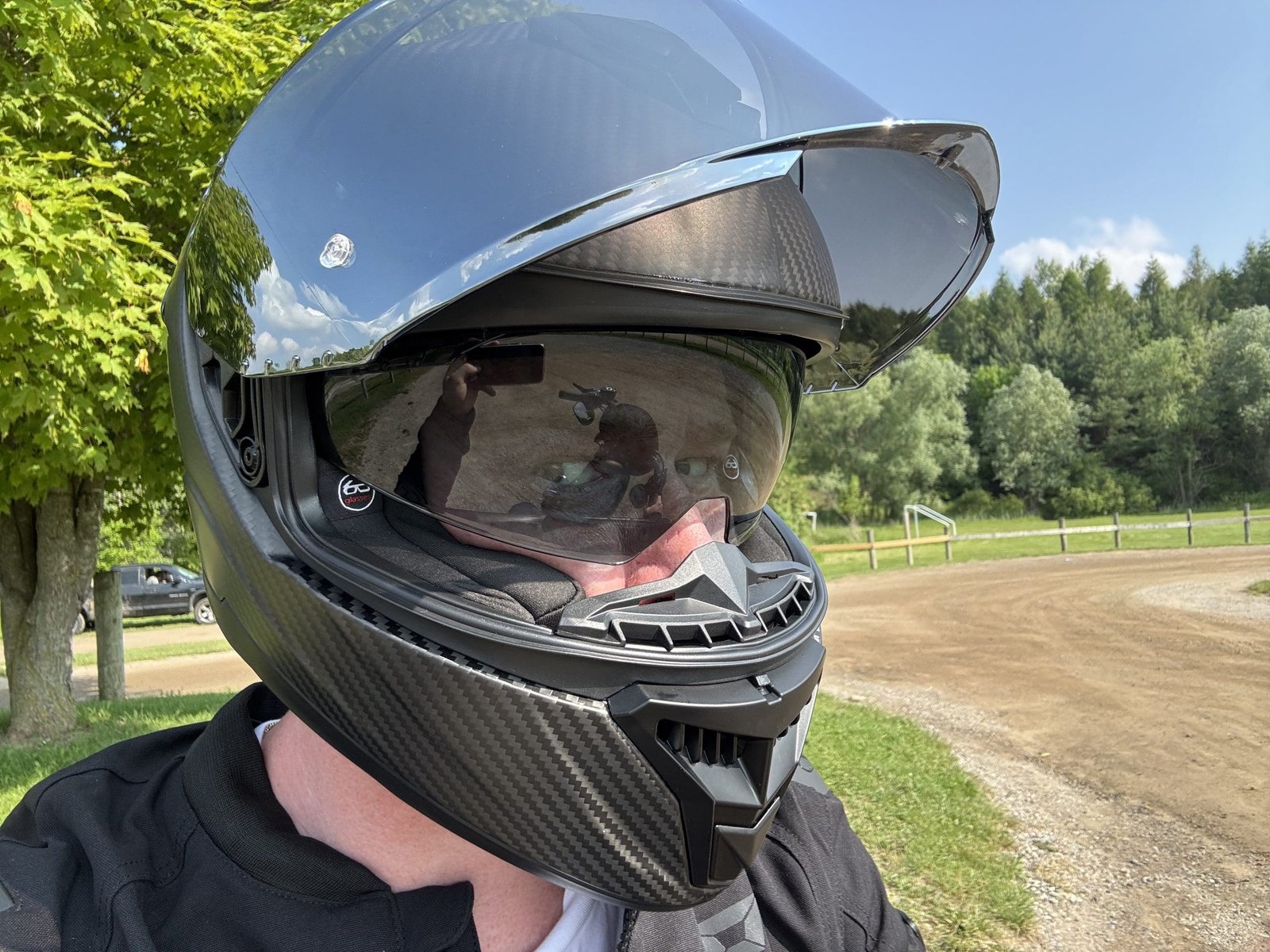 Side profile of the drop down sun visor inside the Voss 991 Carbon helmet