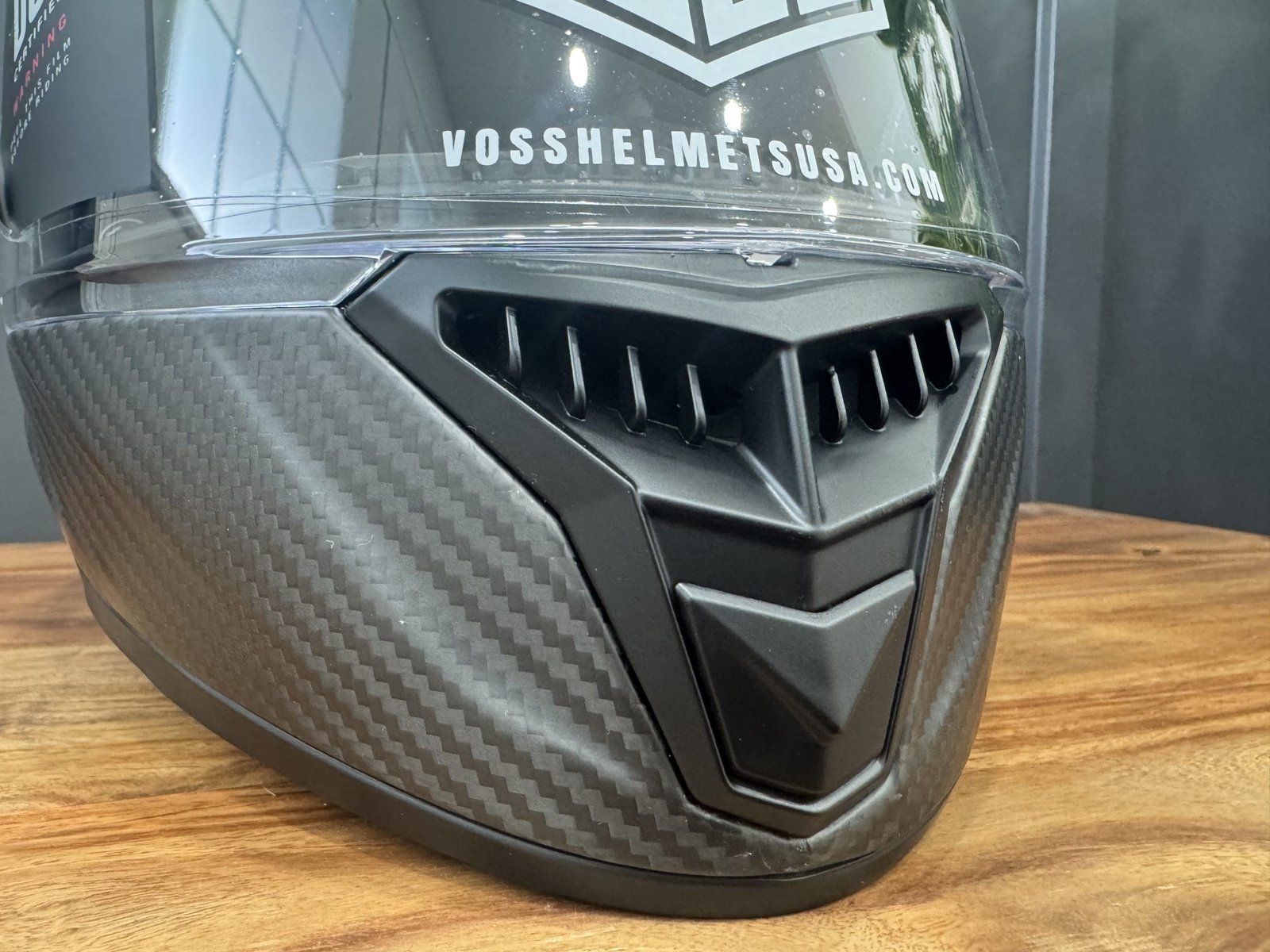 Chin vent on the Voss 991 Carbon