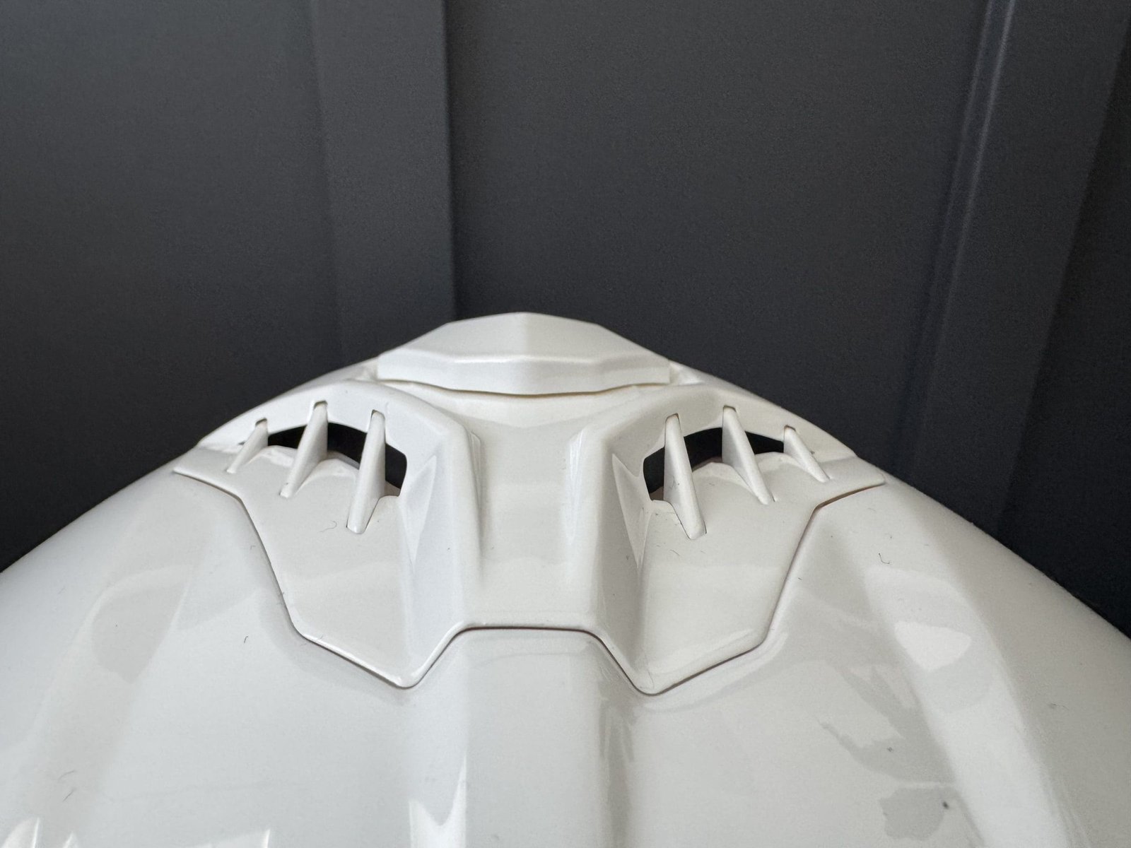 Top vent on the Voss 993 Moto-S helmet