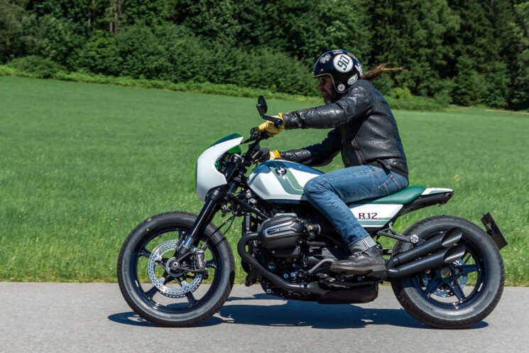 Custom BMW R12 by Ralf Eggl at Woidwerk