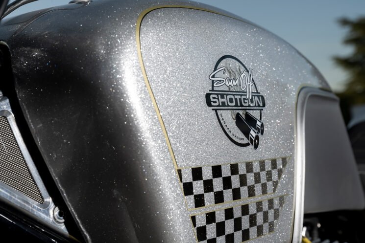 Custom Royal Enfield Shotgun 650 by Medaza Cycles