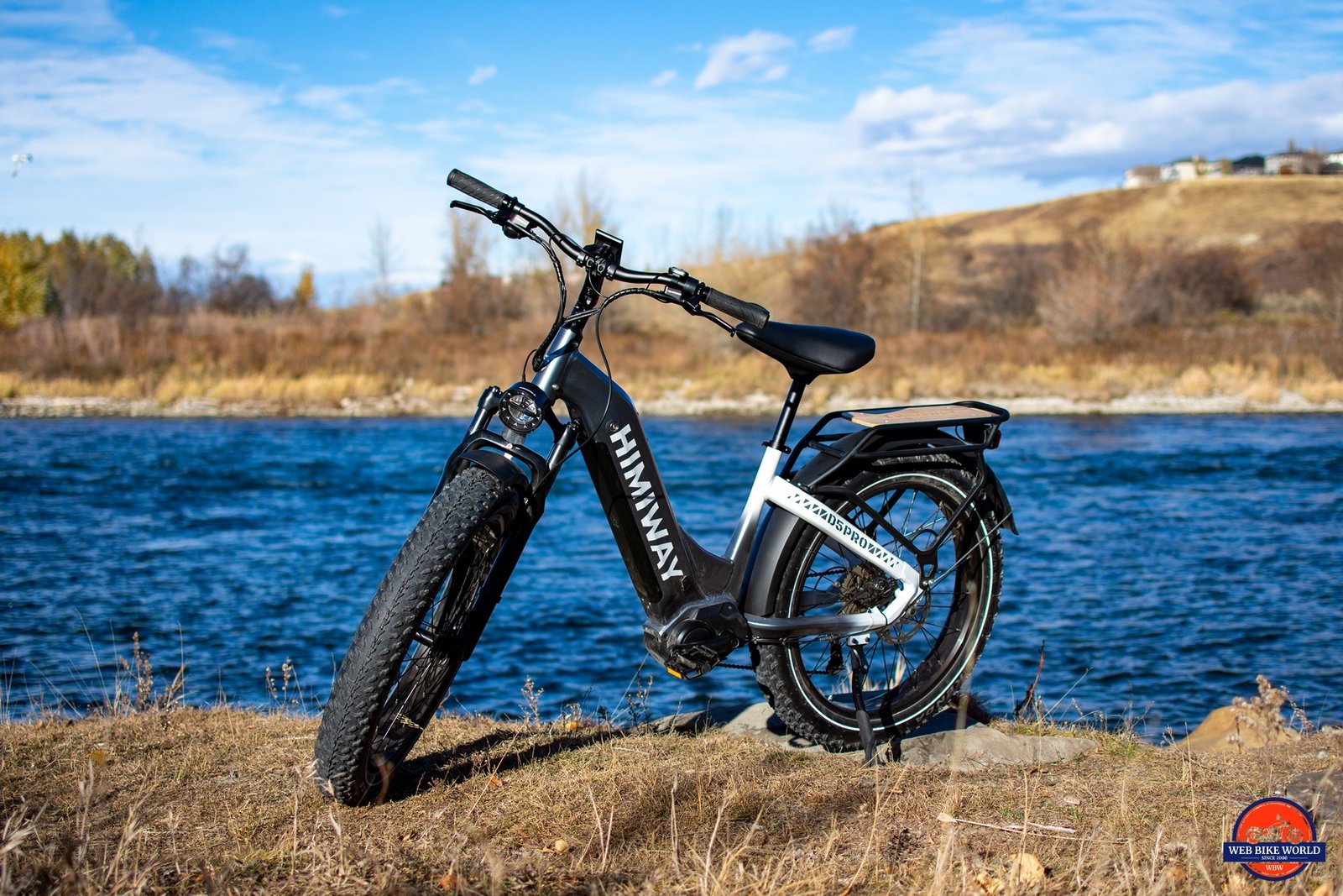 himiway d5 pro by the river