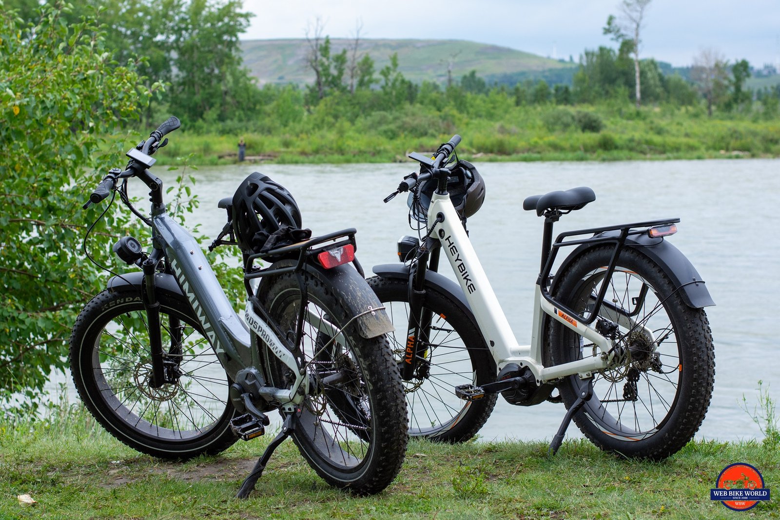 Left: Himiway D5 Pro, Right: Heybike Alpha