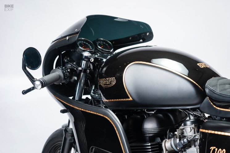 Triumph Bonneville café racer by STG Tracker