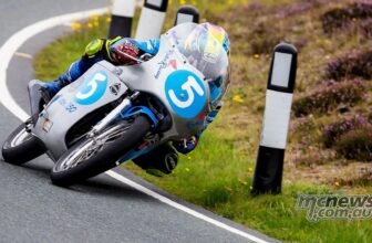 Classic TT Friday QP: Evans, Coward, Dunlop &...