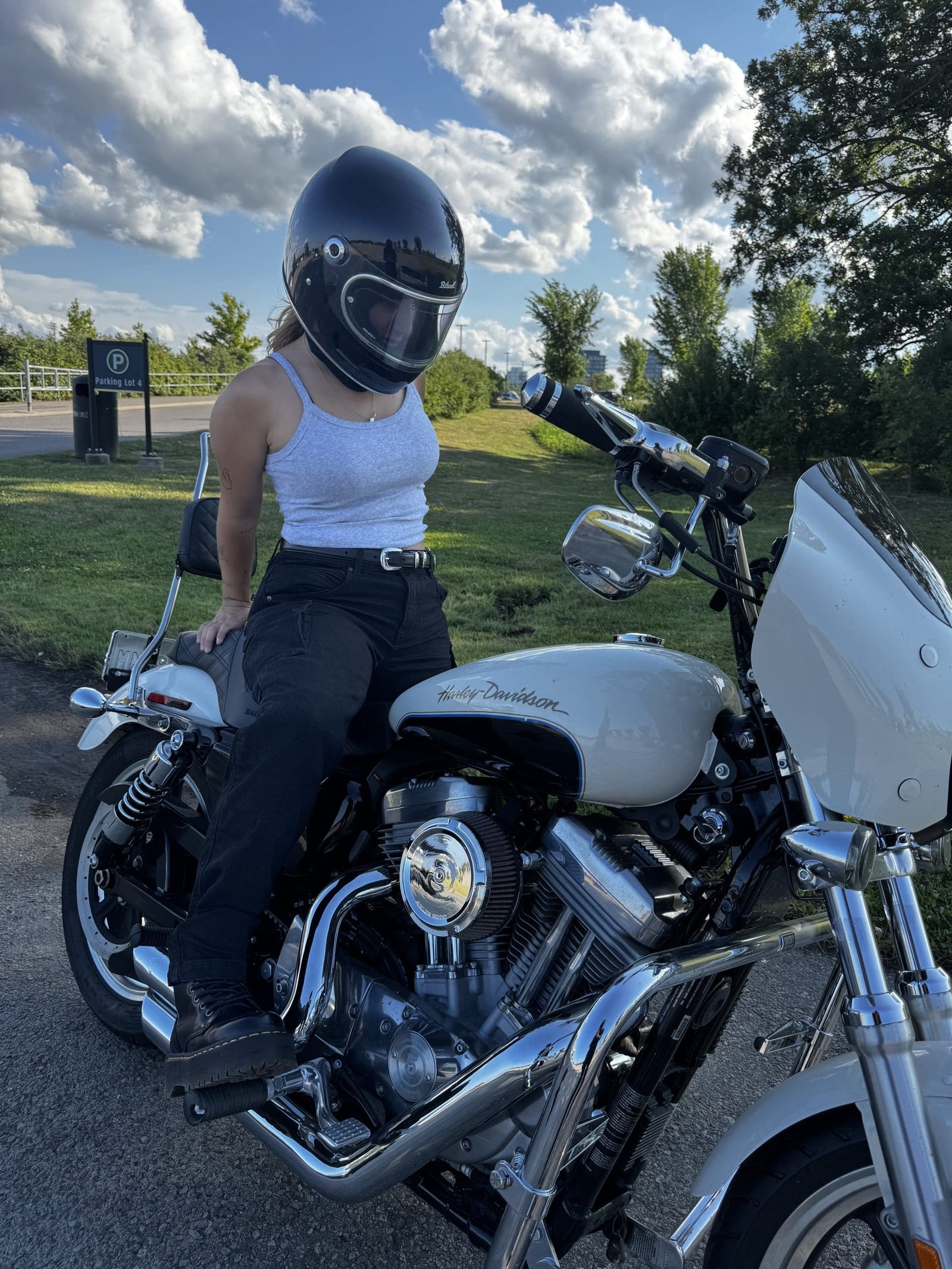 Pando Moto MILA Cargo Riding Jeans worn on motorcycle