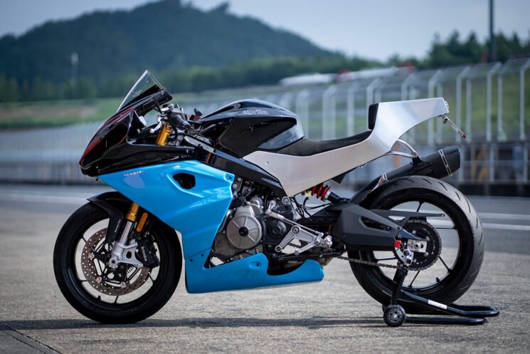 Custom Aprilia RS 660 sportbike by 46Works