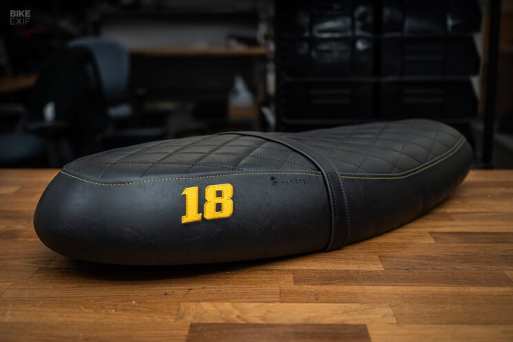 Luimoto Triumph seat cover