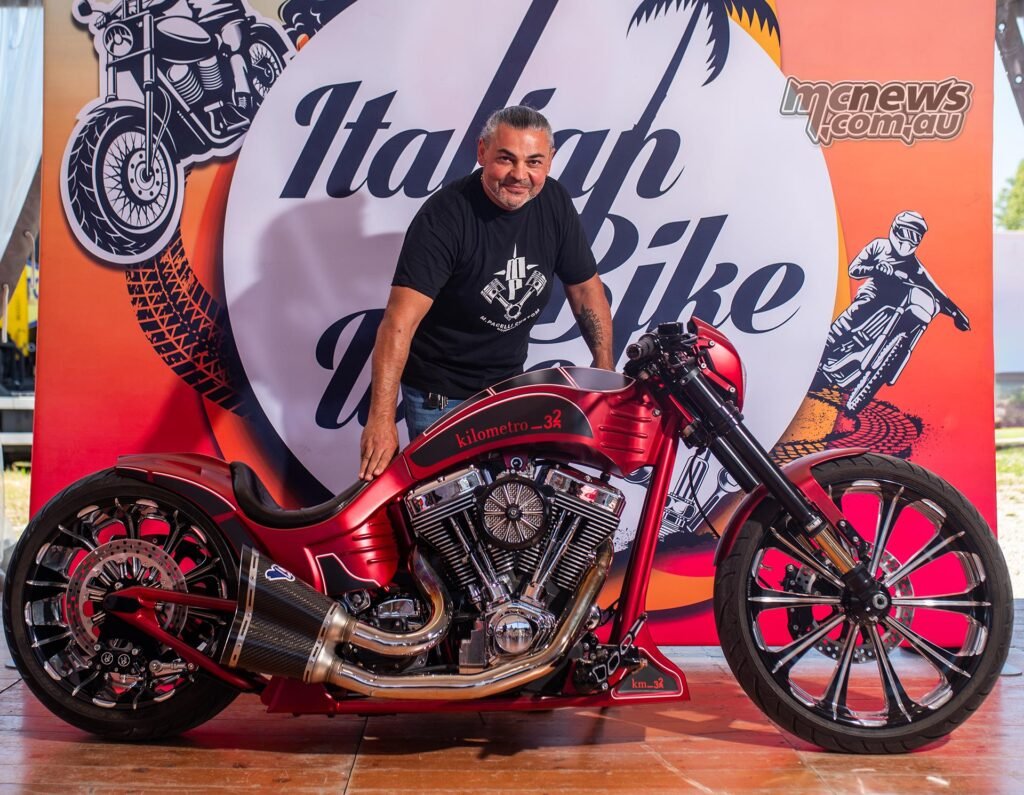 Best in Show trophy in the Italian Motorcycle Championship (IMC) - Kilometro 32.