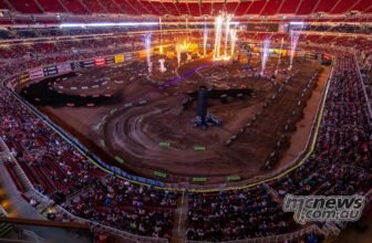 Hunter on top in second SMX Play Off – Shimo...