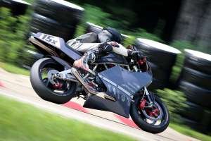 Ducati 750SS / Monster 796 race bike by Analog Motorcycles