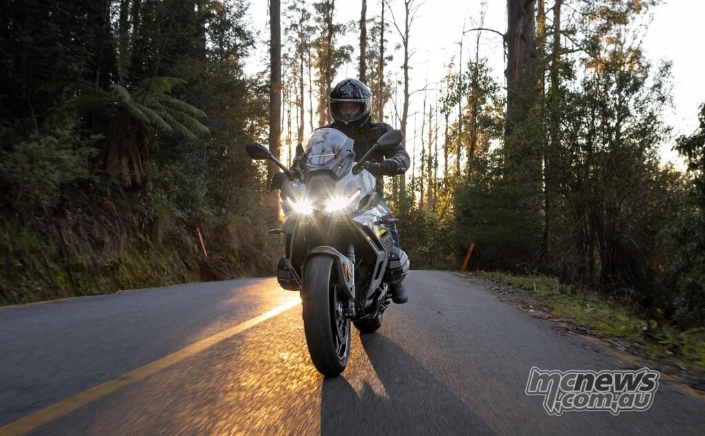 BMW R 1300 R / RS / RT Launch Review - Motorcycle Test