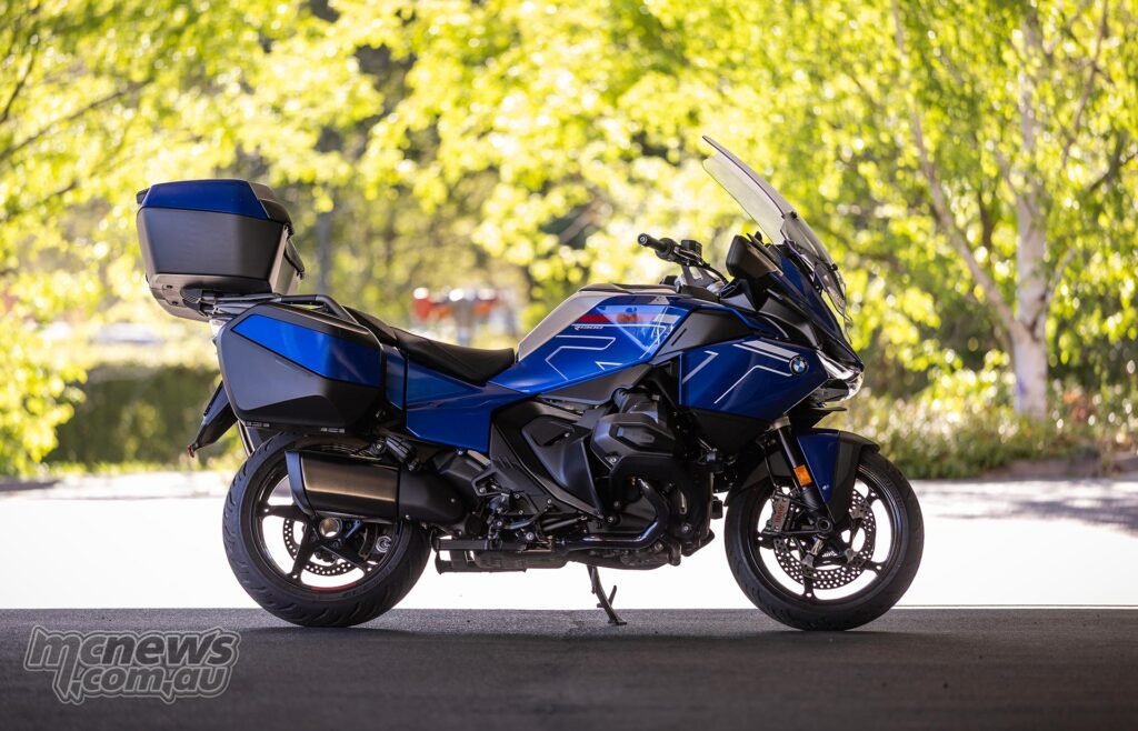 BMW R 1300 R / RS / RT Launch Review - Motorcycle Test